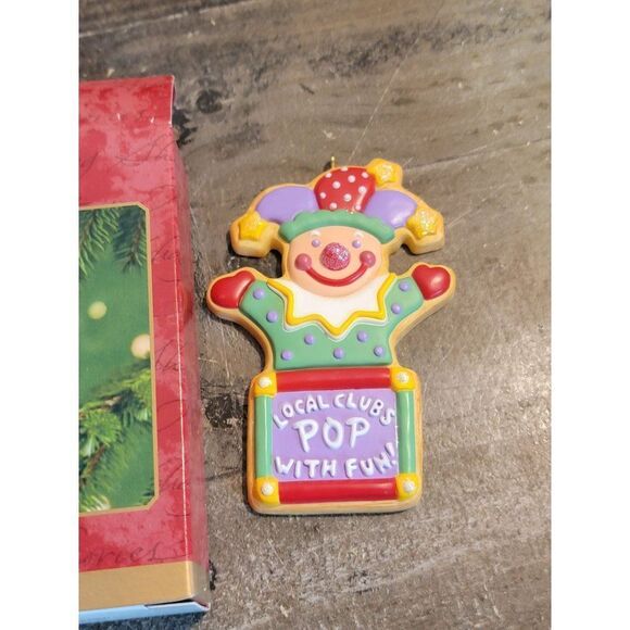 Hallmark 2001 local clubs pop ornament Xmas Decor Jack in the Box - Picture 2 of 4
